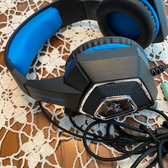 Gaming Headset - Picture 2 of 7